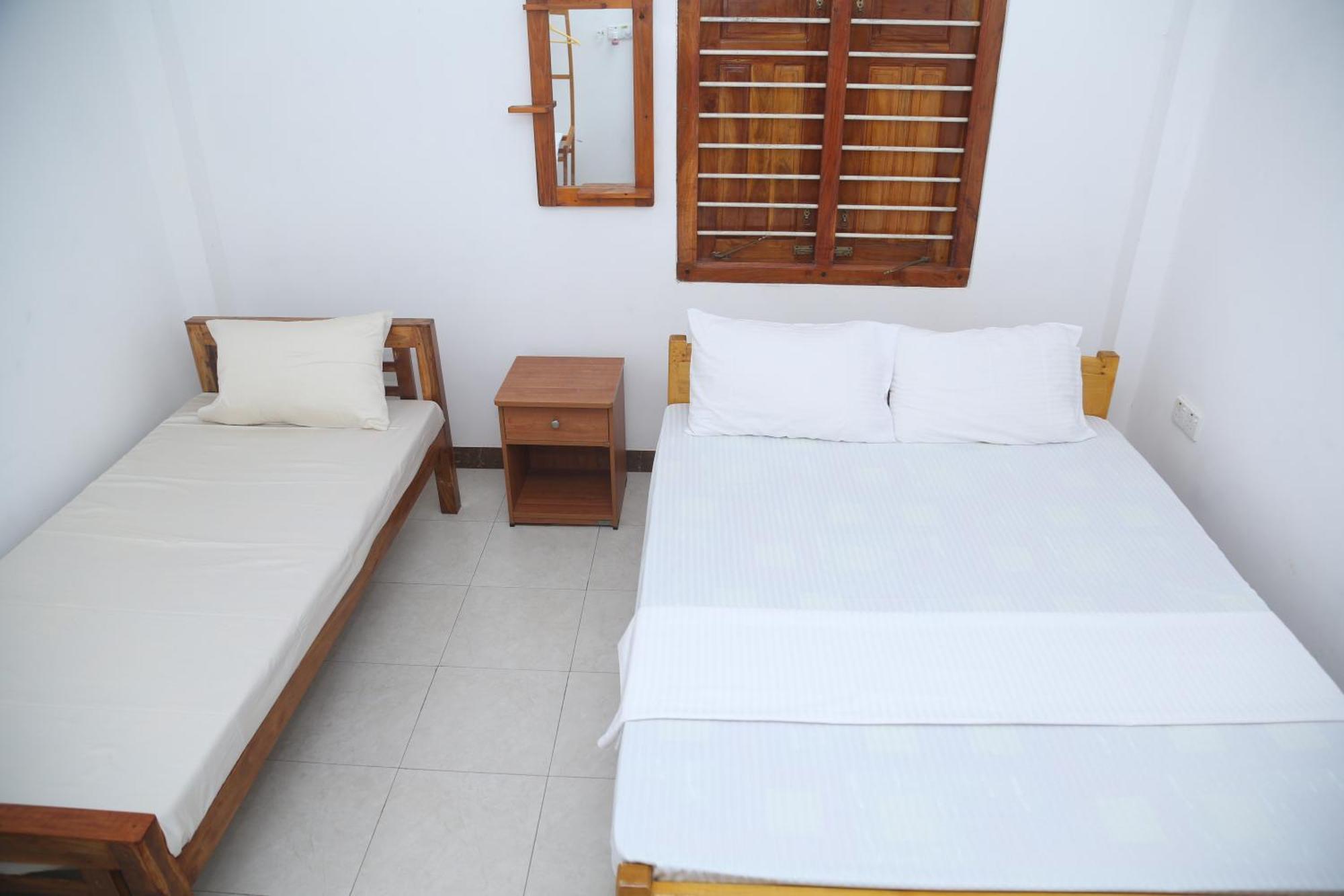 Rose Fort Homestay Jaffna Ngoại thất bức ảnh